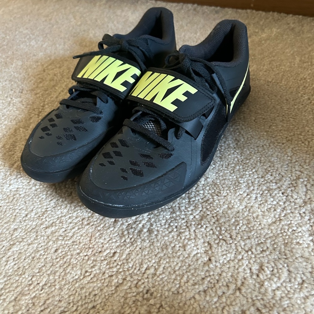 Nike Black and Yellow Sneakers with Velcro Strap NWOB Size 5.5 women or kids